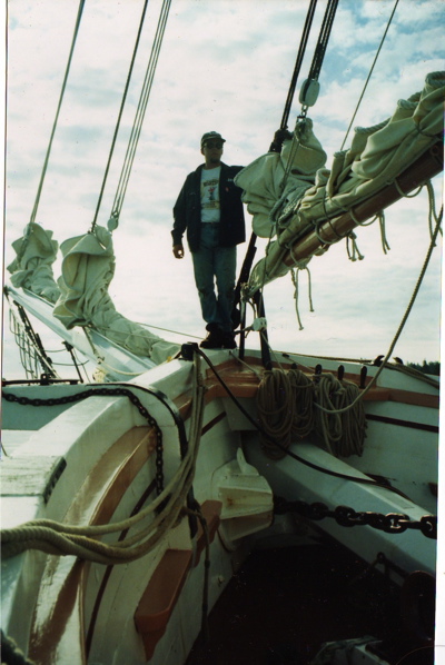work-Jeff%2520on%2520Foredeck%2520of%2520Chimes%2520web.jpg