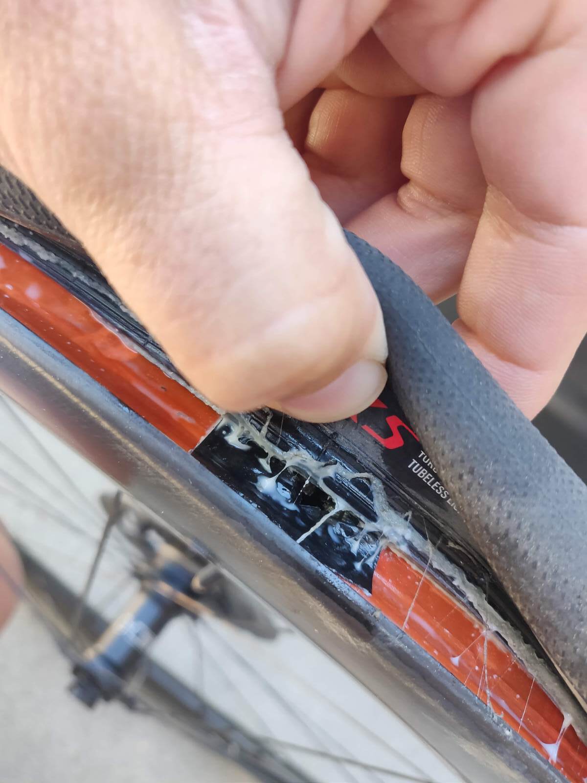 Tubeless1.jpg