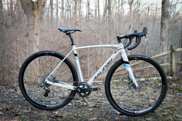 Raleigh-RXC-carbon-cyclocross-bike-review-actual-weight-44-600x400.jpg