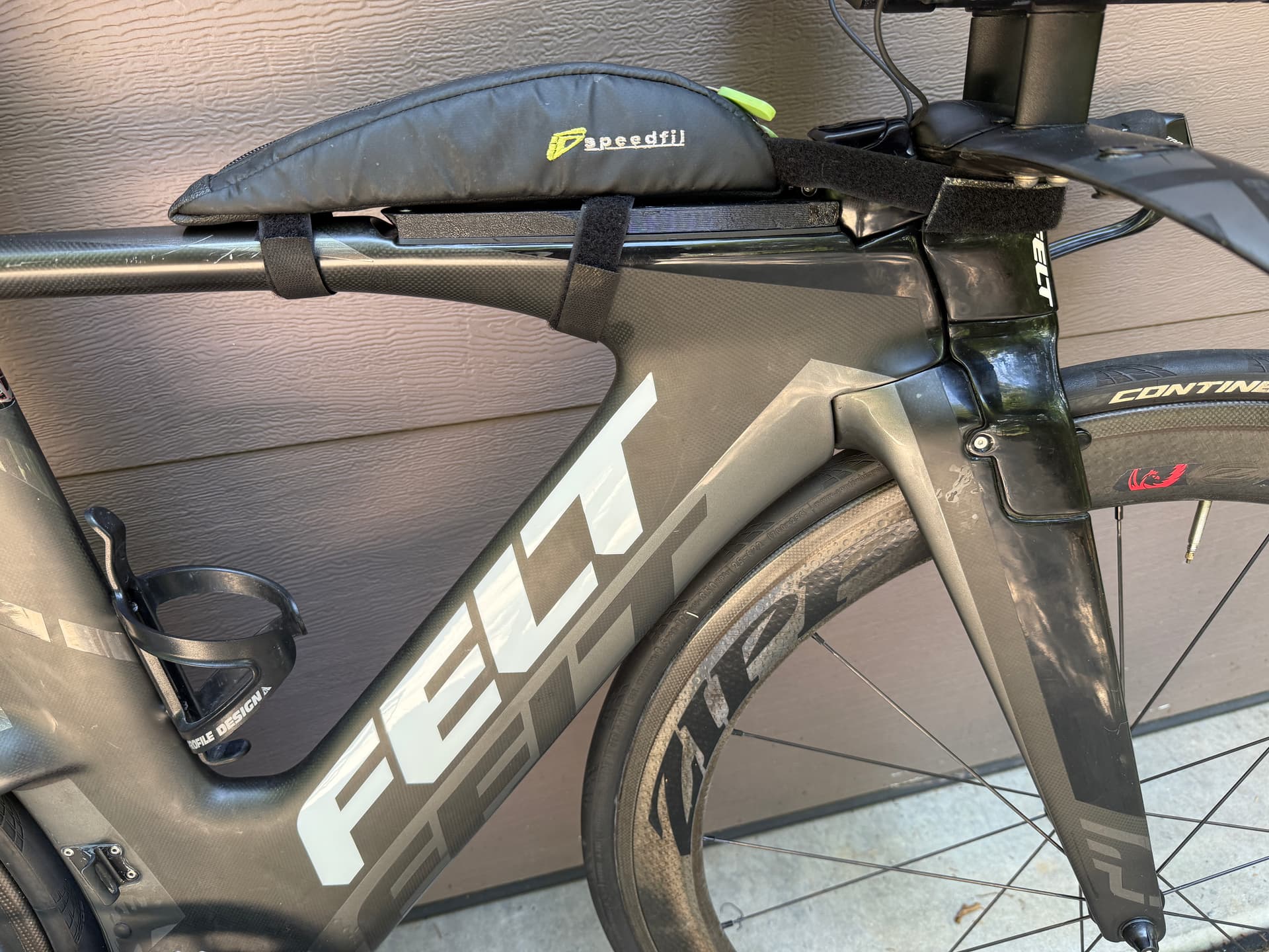 【お盆値下げ】FELT IA2 カスタム SRAM Red トライアスロン お盆値下げ】FELT IA2 カスタム SRAM Red トライアスロン お盆値下げ