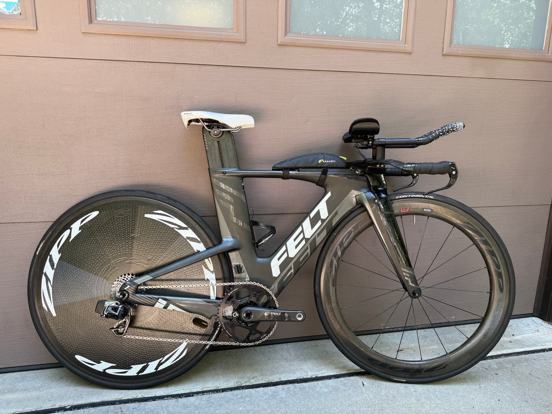 【お盆値下げ】FELT IA2 カスタム SRAM Red トライアスロン お盆値下げ】FELT IA2 カスタム SRAM Red トライアスロン SALE】FELTが